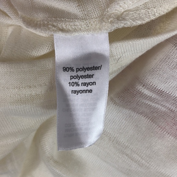 NWOT Maurices Top with Red & Gold Design - Picture 8 of 8